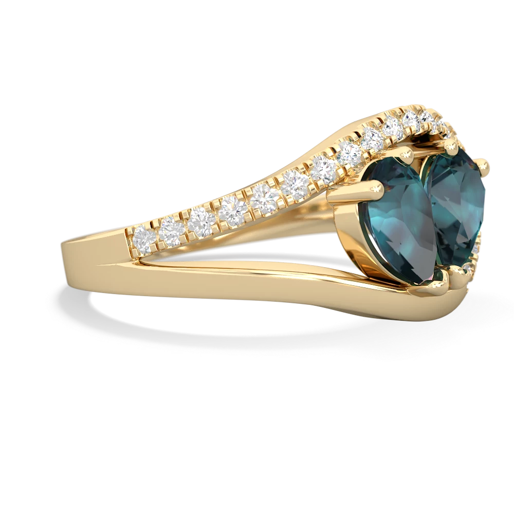 Alexandrite Nestled Heart Keepsake 14K Yellow Gold ring R5650