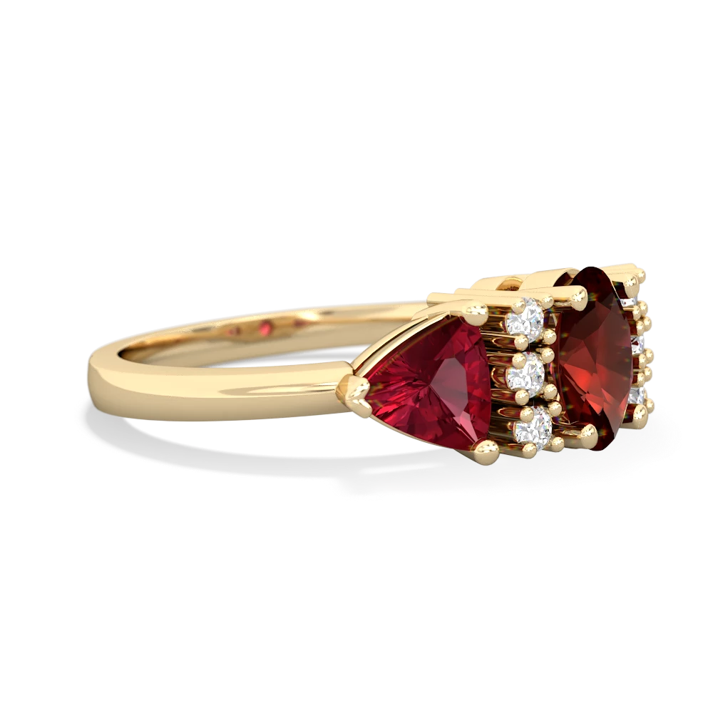 Garnet Antique Style Three Stone 14K Yellow Gold ring R2186