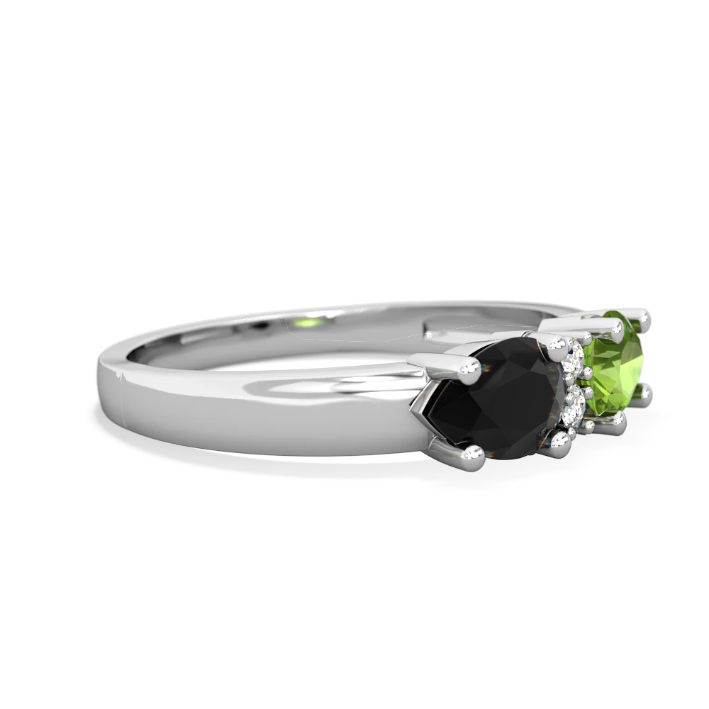 Peridot Pear Bowtie 14K White Gold ring R0865