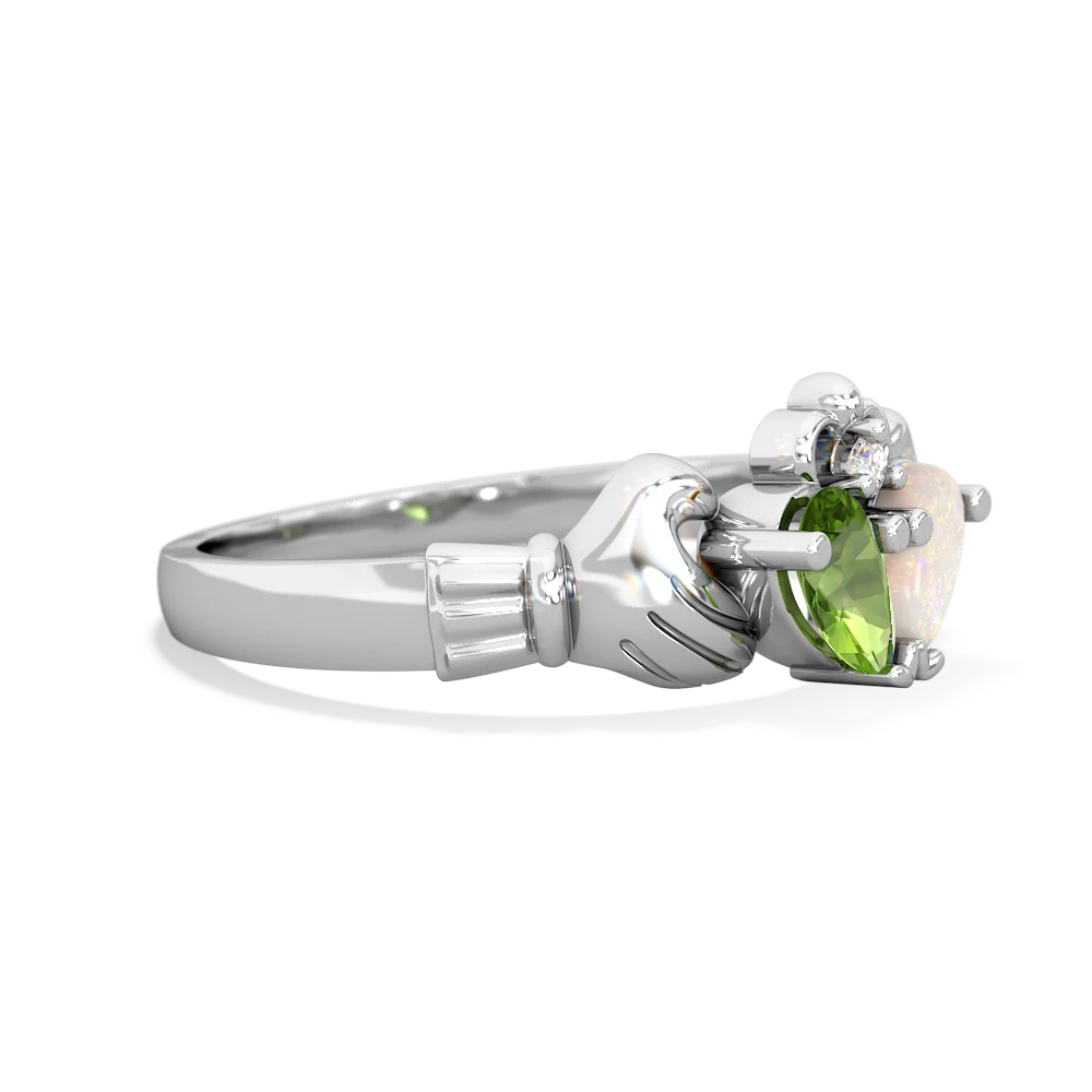 Peridot 'Our Heart' Claddagh 14K White Gold ring R2388