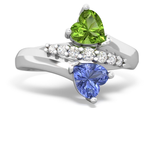 peridot-tanzanite modern ring